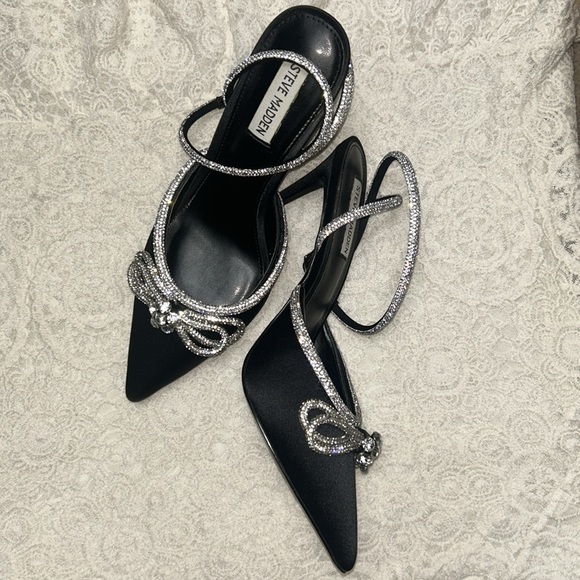 👠Gorgeous Rhinestone Heels - Picture 3 of 10